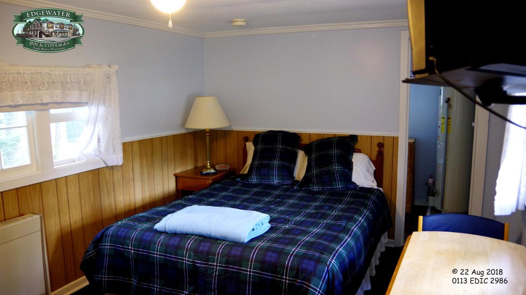 Edgewater Inn & Cottages Eagle River Rum bild