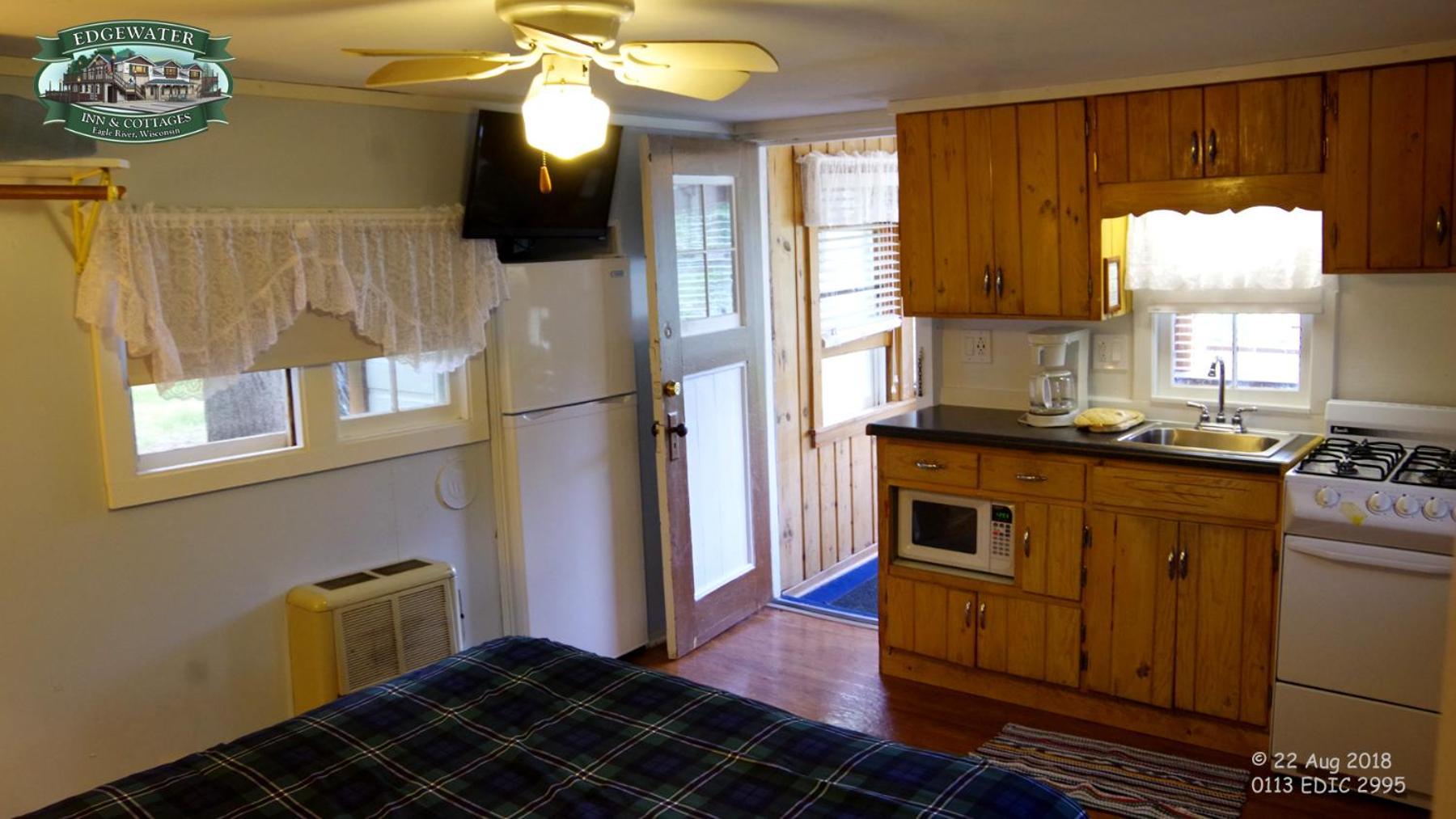 Edgewater Inn & Cottages Eagle River Rum bild