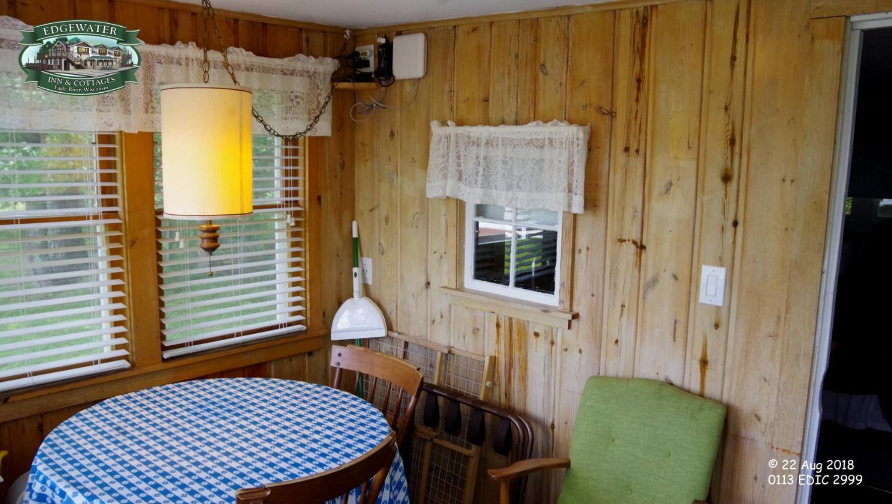 Edgewater Inn & Cottages Eagle River Rum bild